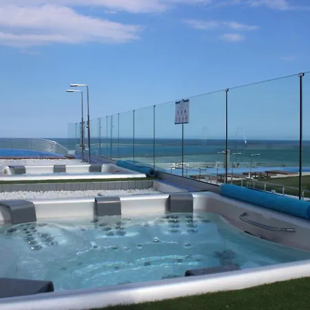 Infinity View Luxury Beachfront Lägenhet *