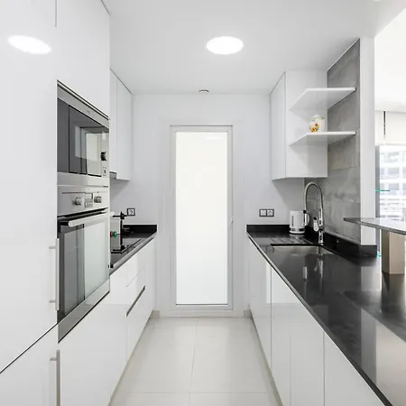 Lägenhet Infinity View Luxury Beachfront *