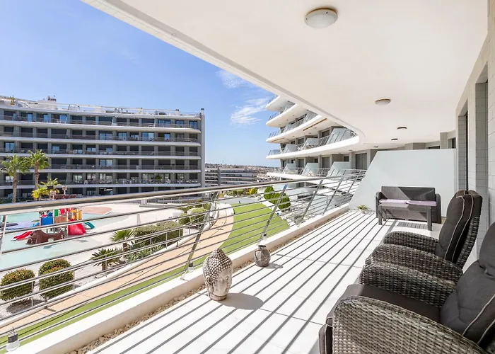 Infinity View Luxury Beachfront Apartamento Arenales del Sol