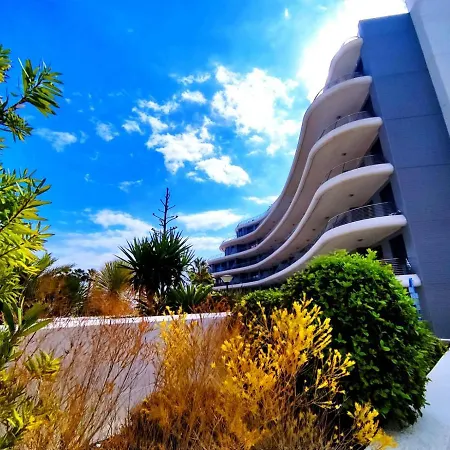 Infinity View Luxury Beachfront