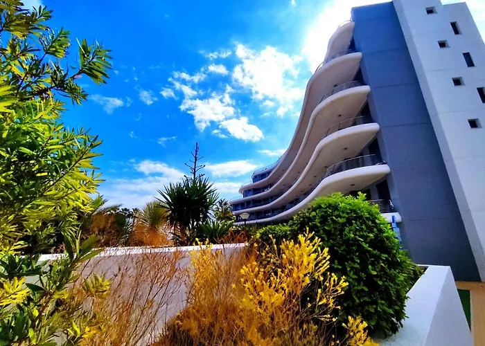 Infinity View Luxury Beachfront